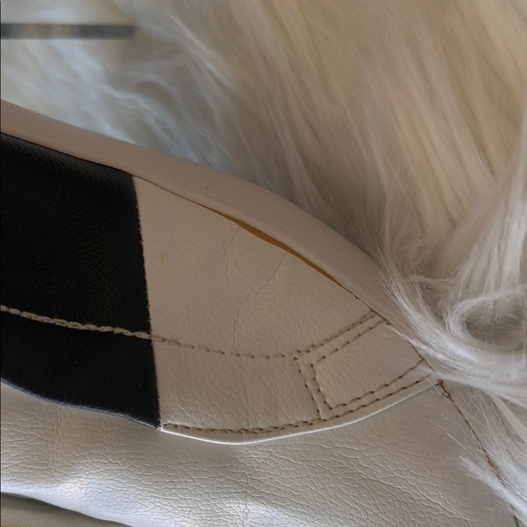 Nautica White and Black Sneakers Sleek Modern Design - Picture 9 of 16